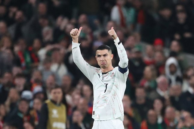 Ekspresi Cristiano Ronaldo saat menerima kartu merah di laga Timnas Portugal melawan Irlandia pada Kualifikasi Piala Dunia 2026 zona Eropa