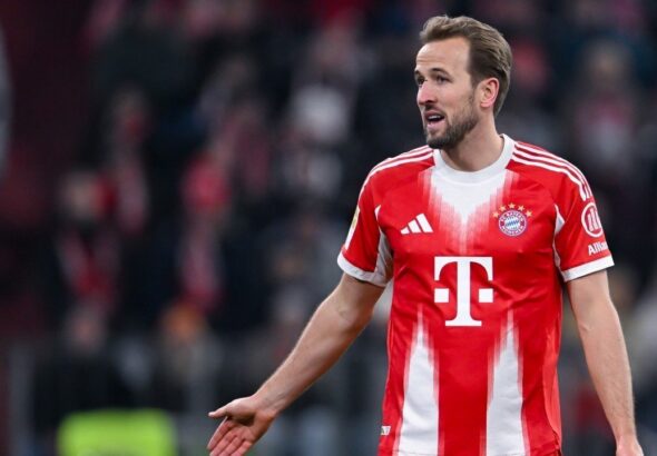 Ekspresi Harry Kane dalam laga Bundesliga antara Bayern Munchen vs Mainz, Minggu
