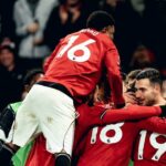 Skuad Manchester United merayakan gol Diogo Dalot ke gawang West Ham United